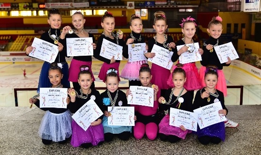 Krasobruslařky zářily na Jihlava Trophy 2017. Získaly zlaté medaile!